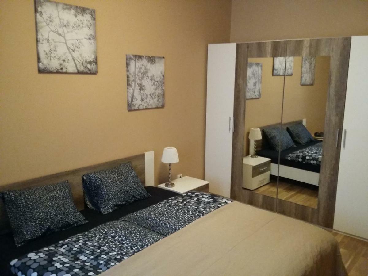 Angel Apartment Nr 4 Near To The Center Prag Dış mekan fotoğraf