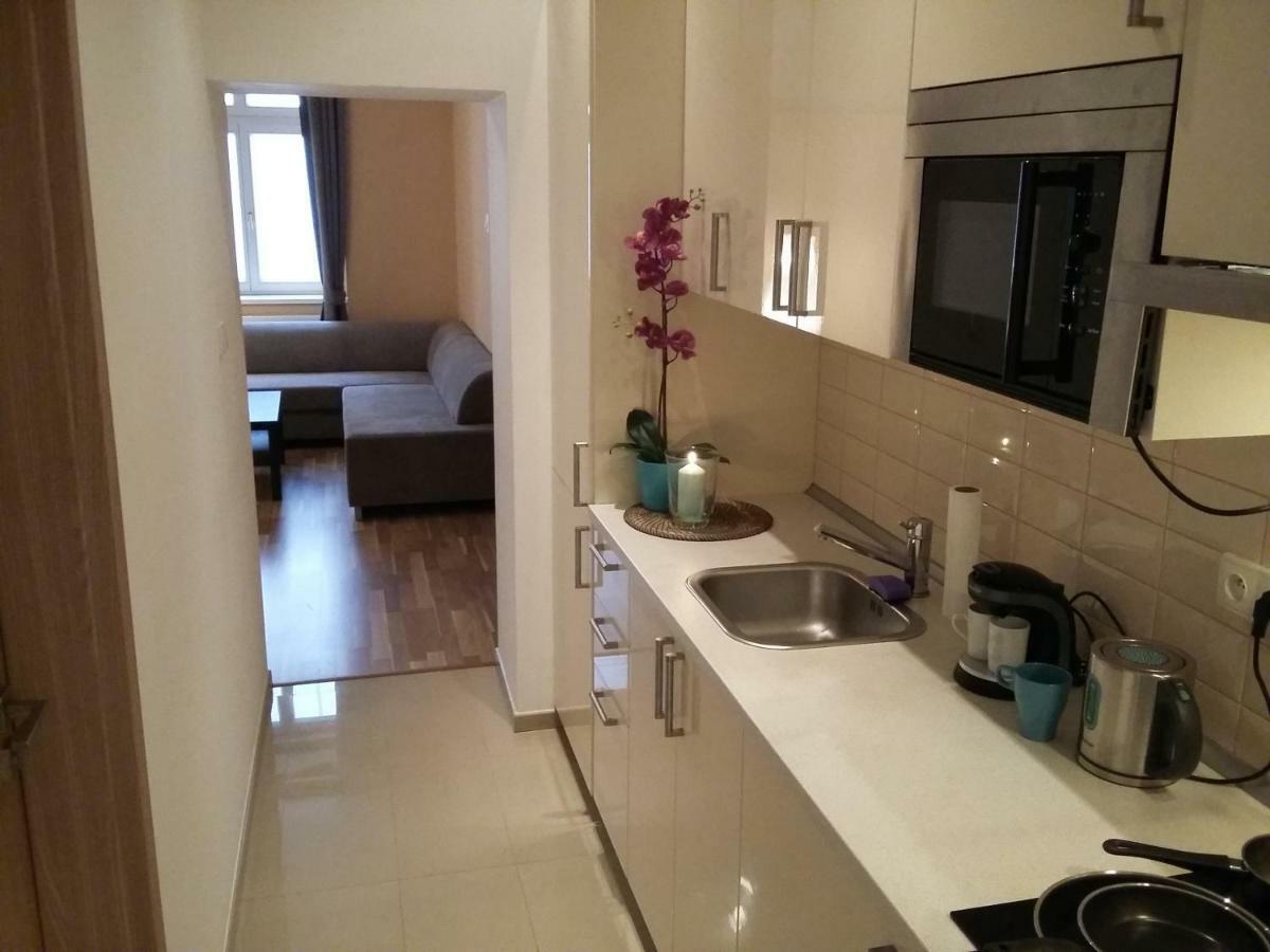 Angel Apartment Nr 4 Near To The Center Prag Dış mekan fotoğraf